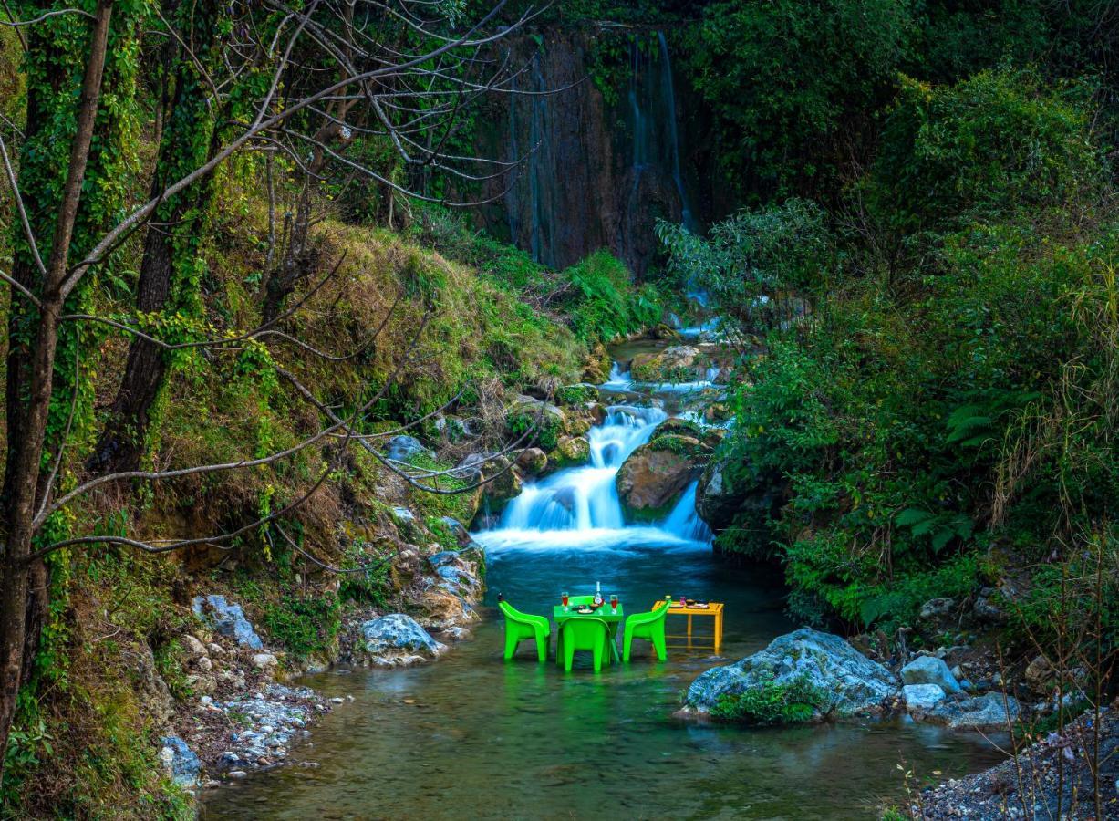 The Hosteller Mussoorie By The Streamside, Kempty Εξωτερικό φωτογραφία