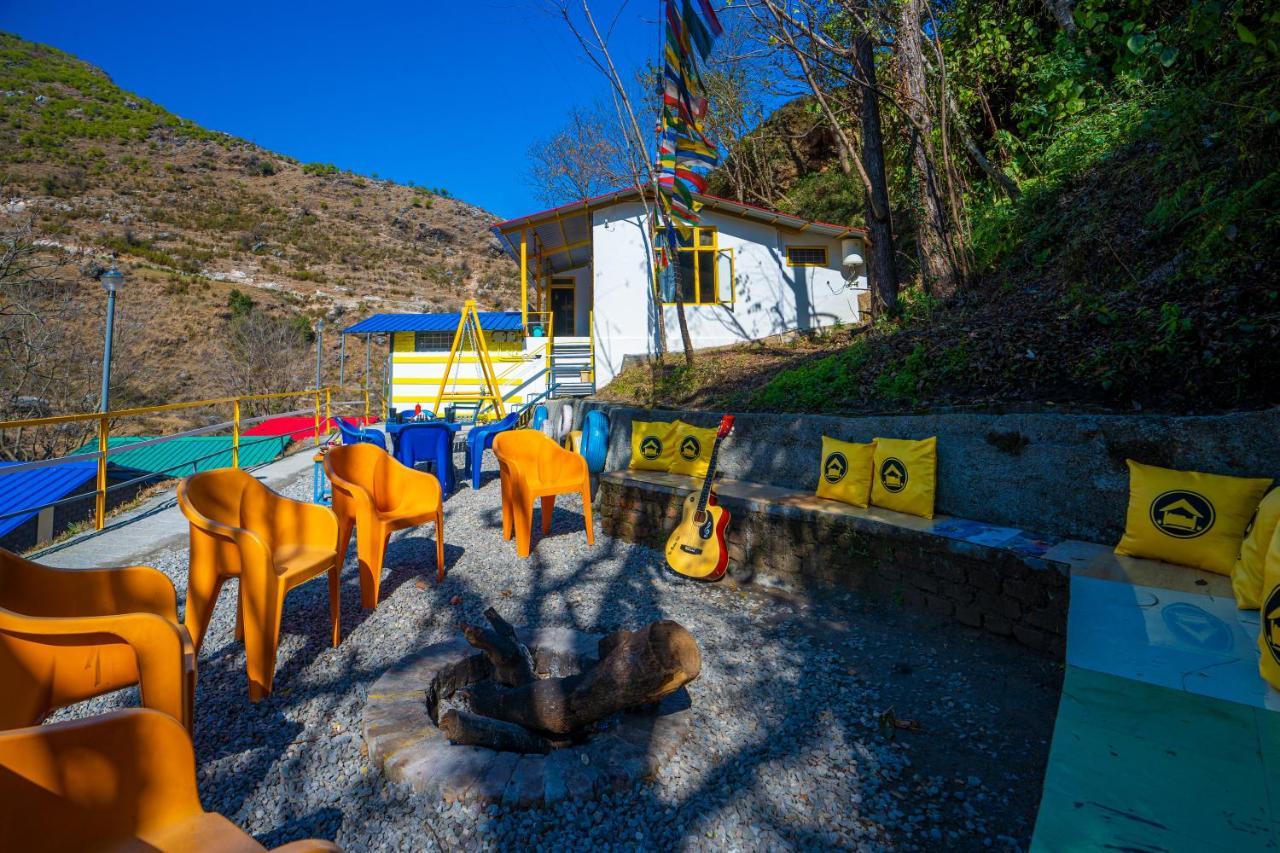 The Hosteller Mussoorie By The Streamside, Kempty Εξωτερικό φωτογραφία
