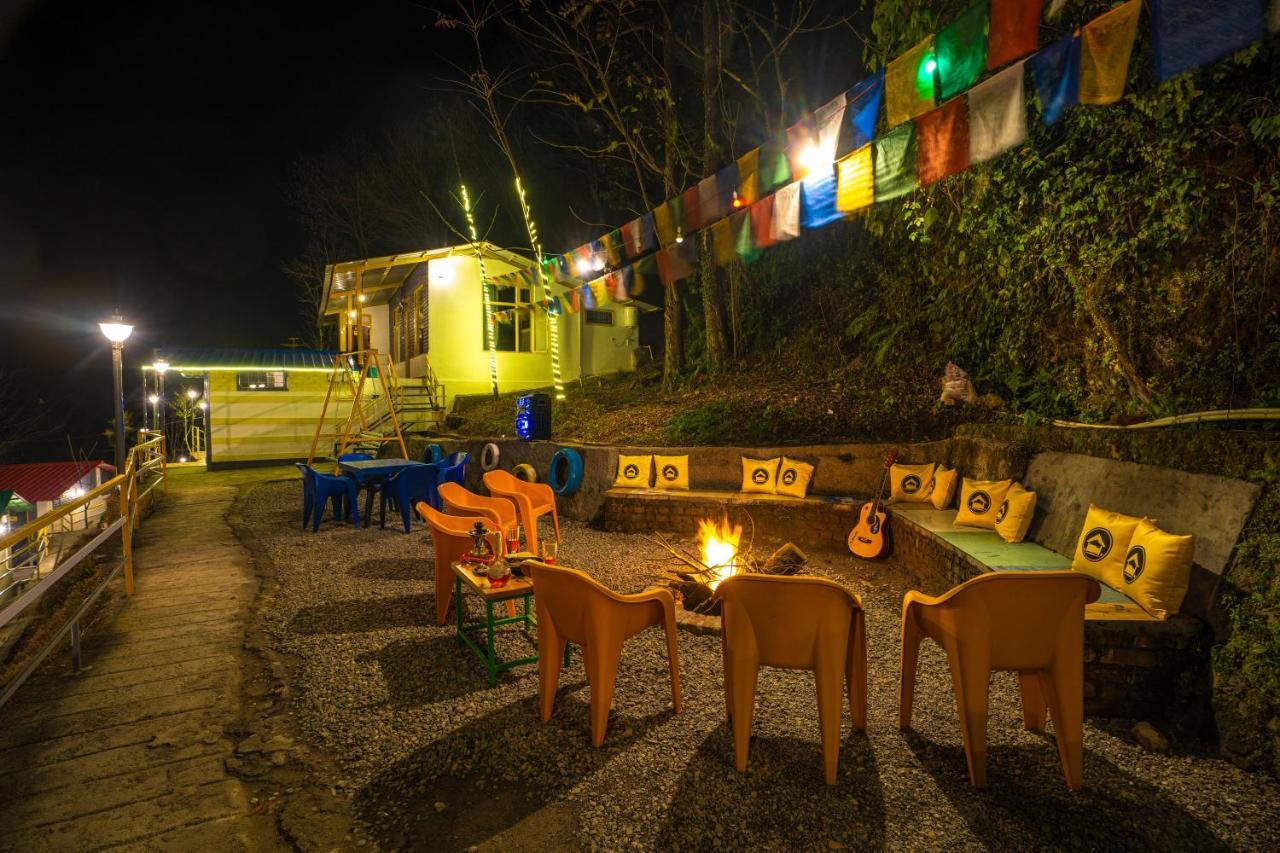 The Hosteller Mussoorie By The Streamside, Kempty Εξωτερικό φωτογραφία