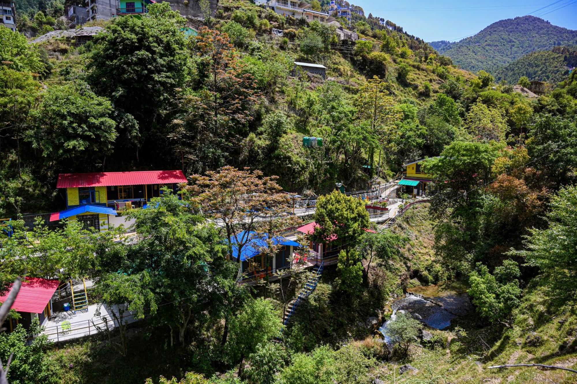 The Hosteller Mussoorie By The Streamside, Kempty Εξωτερικό φωτογραφία
